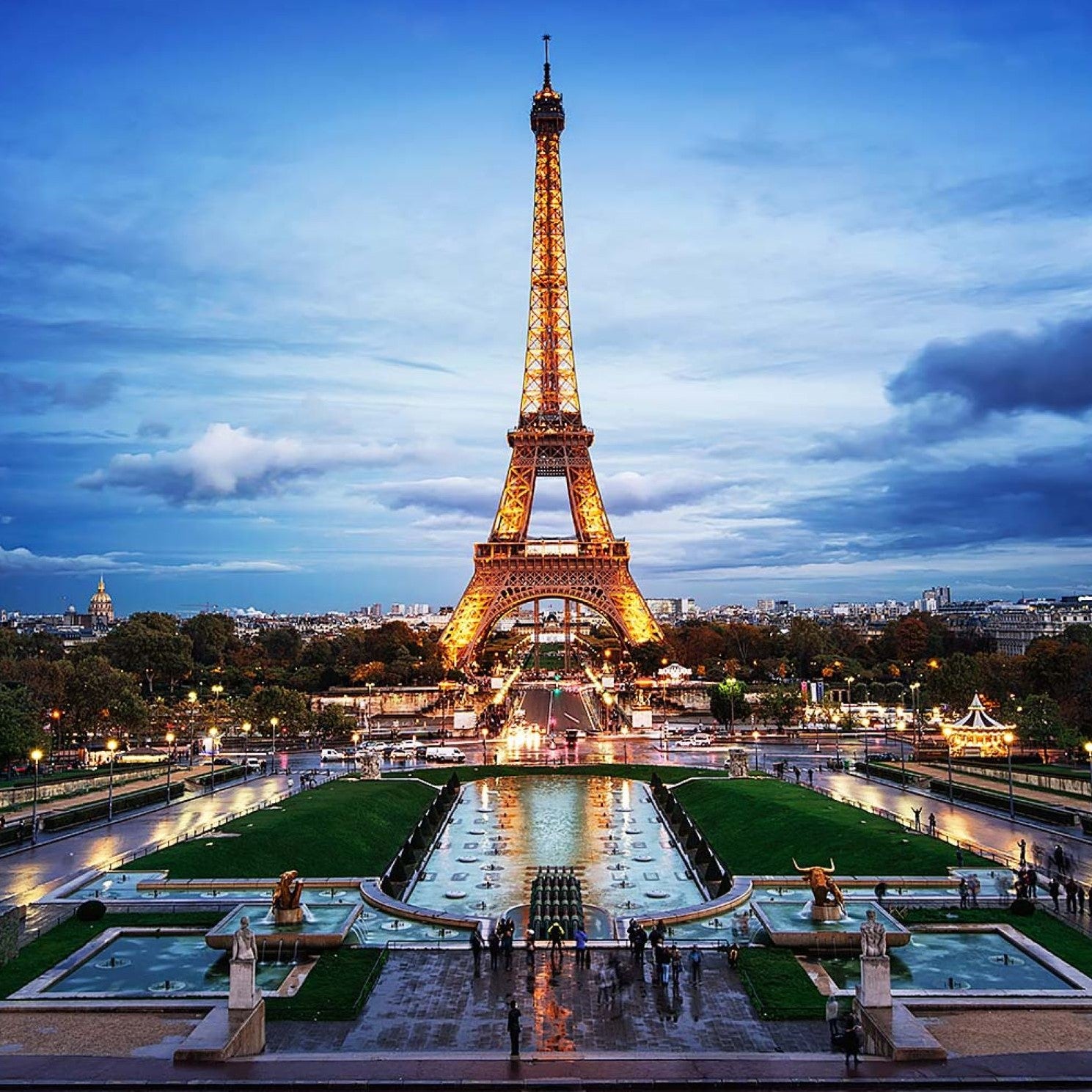 Joyeux Anniversairel à la Tour Eiffel